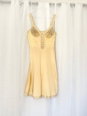 ✧ Rare Vintage Lace Underwire Slip Dress ✧ cream satin lingerie mini dress